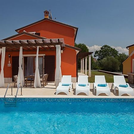 Villas Vilanija Умаг Екстериор снимка