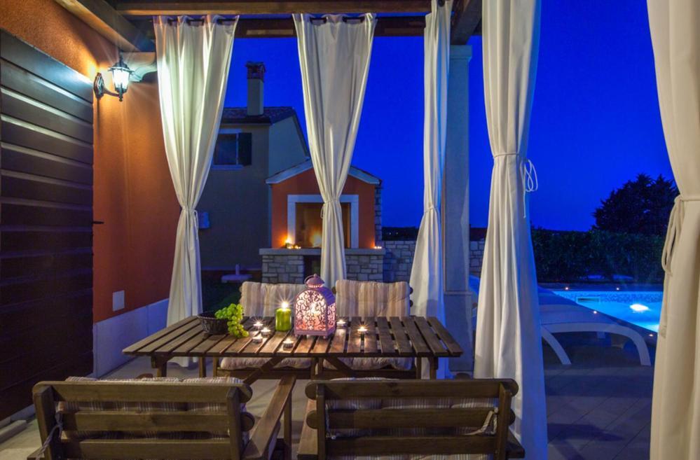 Villas Vilanija Умаг Екстериор снимка