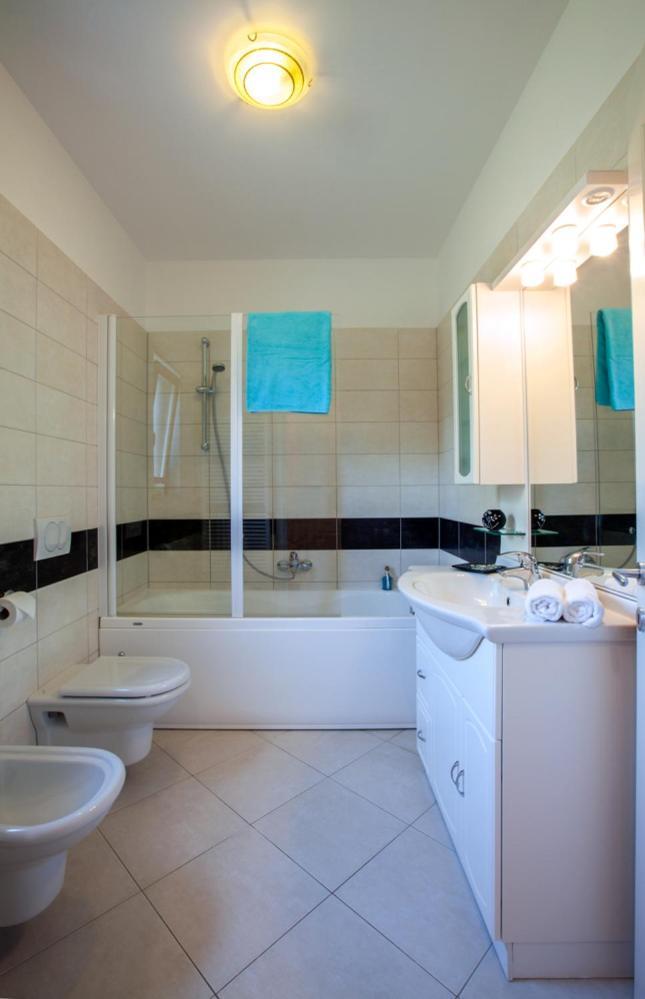 Villas Vilanija Умаг Екстериор снимка